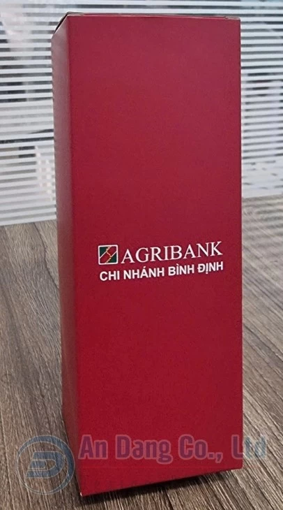 Mẫu hộp giấy thương hiệu có 2 nắp gài cho ngân hàng Agribank