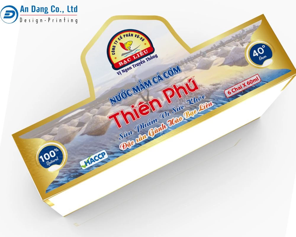 Mẫu hộp giấy kích cỡ nhỏ gọn, logo thương hiệu nổi bật ngay trên bao bì