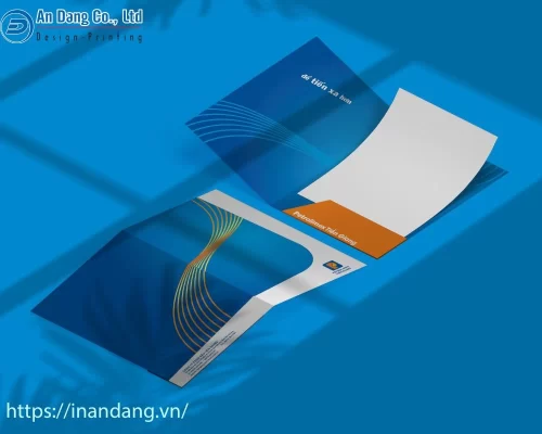 Mẫu thiết kế bìa kẹp hồ sơ của doanh nghiệp Petrolimex với màu xanh và cam làm chủ đạo