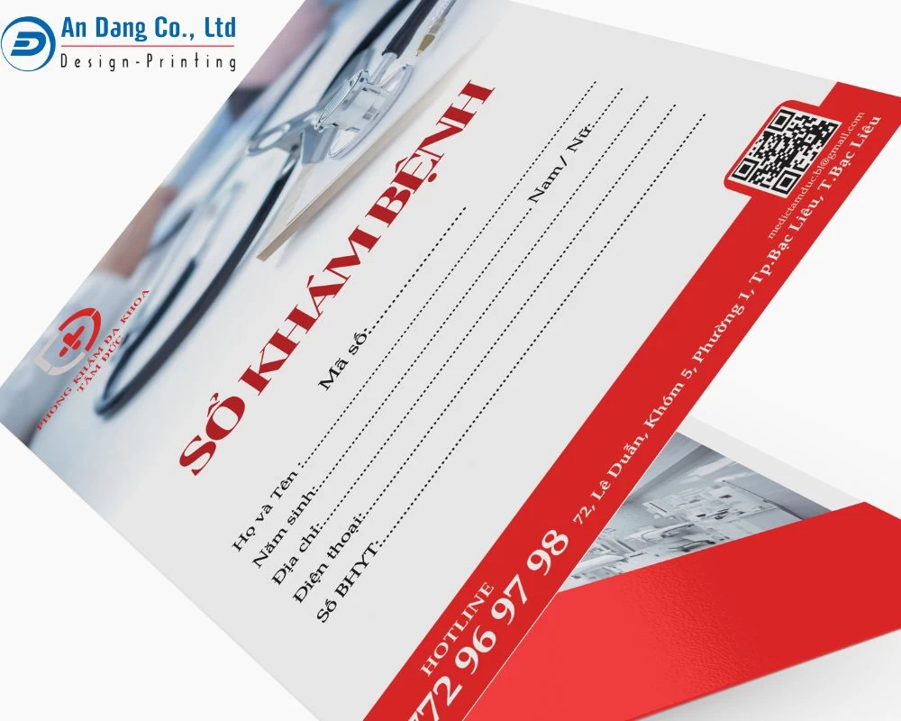Mẫu folder được làm với dạng sổ khám bệnh