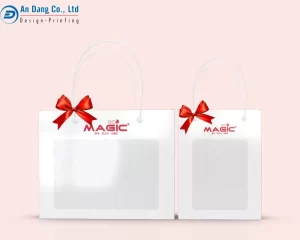 Hộp quà Tết là món quà vô cùng ý nghĩa vào dịp Tết, có thể tặng cho đồng nghiệp, đối tác, người thân và bạn bè