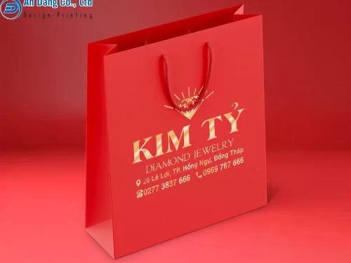 Túi giấy cao cấp sẽ dùng chất liệu giấy in cao cấp, định lượng cao và được thiết kế độc quyền
