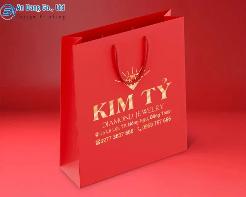 Túi giấy cao cấp sẽ dùng chất liệu giấy in cao cấp, định lượng cao và được thiết kế độc quyền