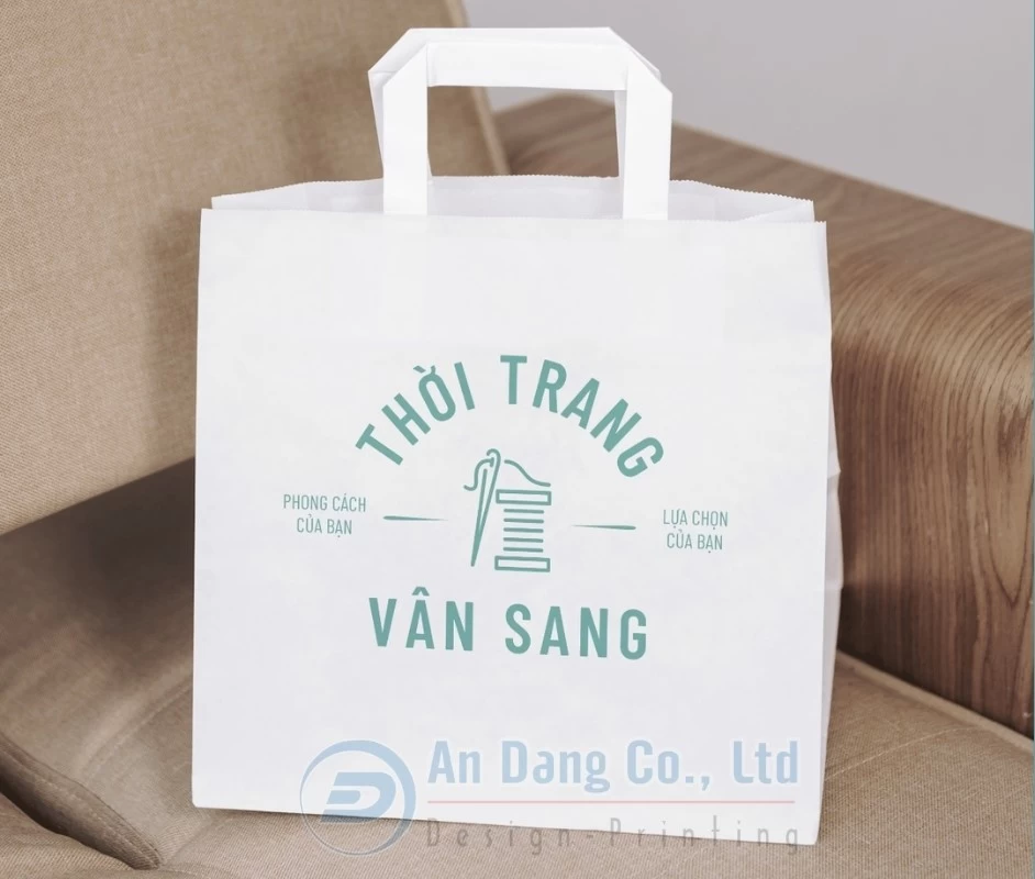 Mẫu túi giấy cho shop thời trang Vân Sang