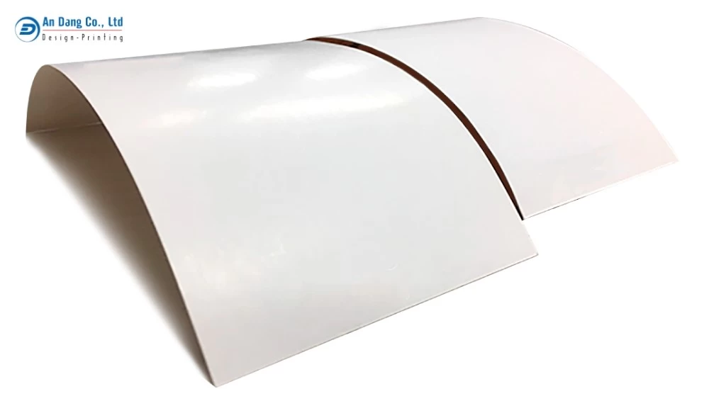 Bề mặt giấy Ivory