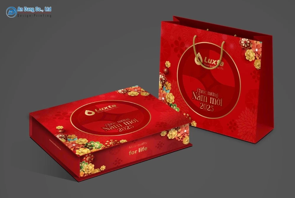 Mẫu túi chúc mừng năm mới có kèm các biểu tượng hoa mai