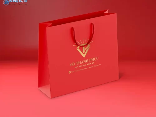 Mẫu túi giấy được ép kim màu vàng cho tiệm vàng
