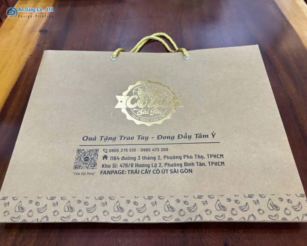 Túi giấy đựng trái cây được gia công ép kim phần logo