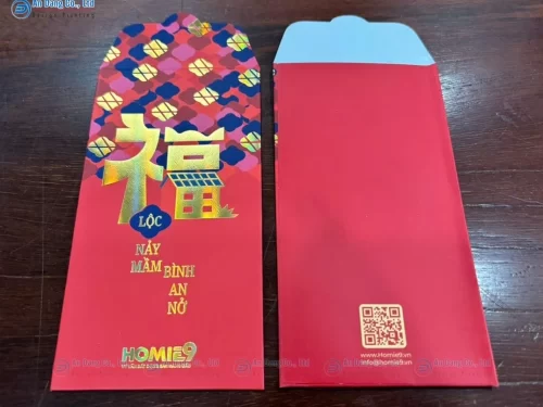 Mặt trước và mặt sau của phong bao lì xì Tết cho doanh nghiệp HOMIE9
