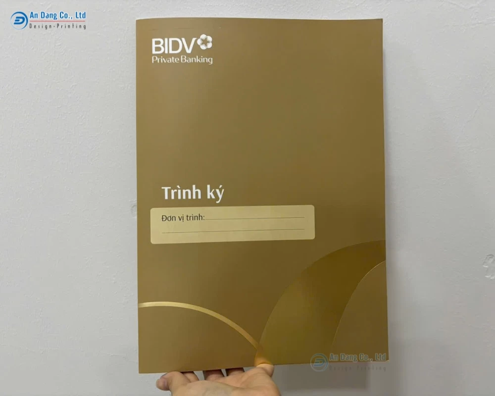 Bìa sơ mi ngân hàng BIDV được ép kim họa tiết